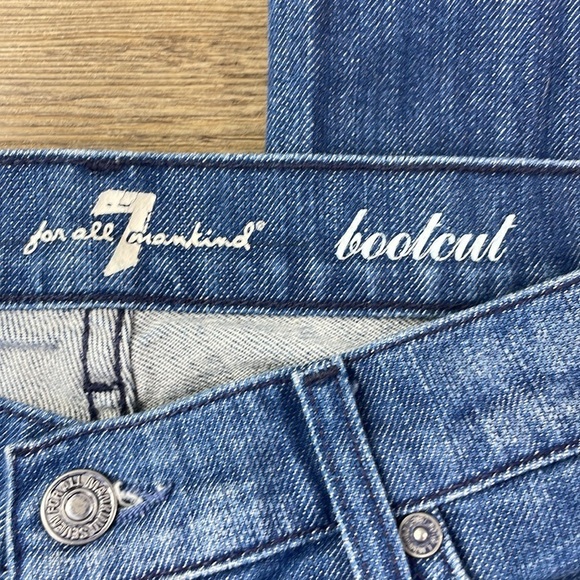 7 for All Mankind Women’s Bootcut Jeans, embellished back pockets, size 28 - Picture 2 of 15